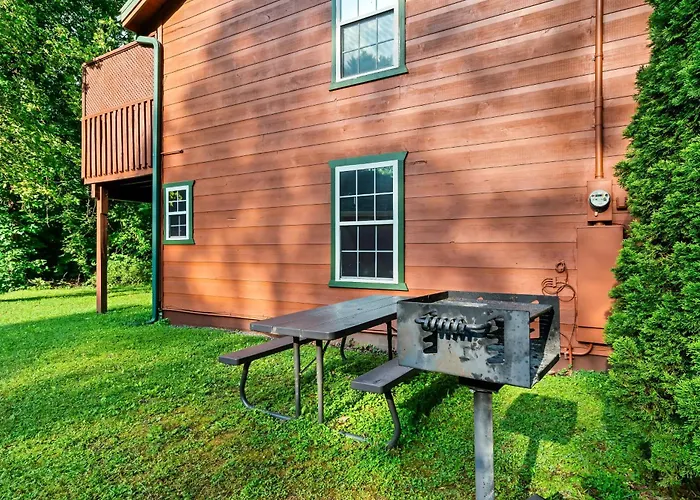A Top Notch Lodge~Gatlinburg