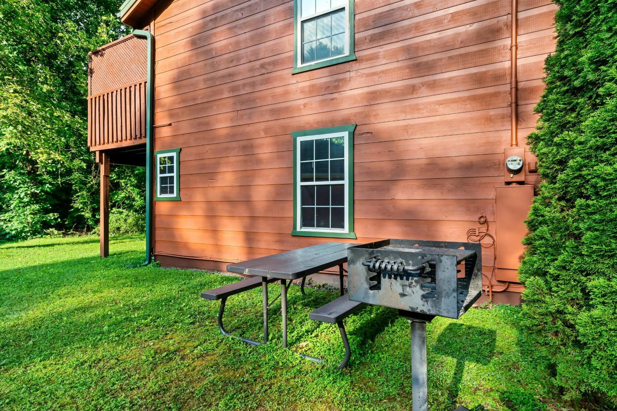 A Notch Lodge~gatlinburg *