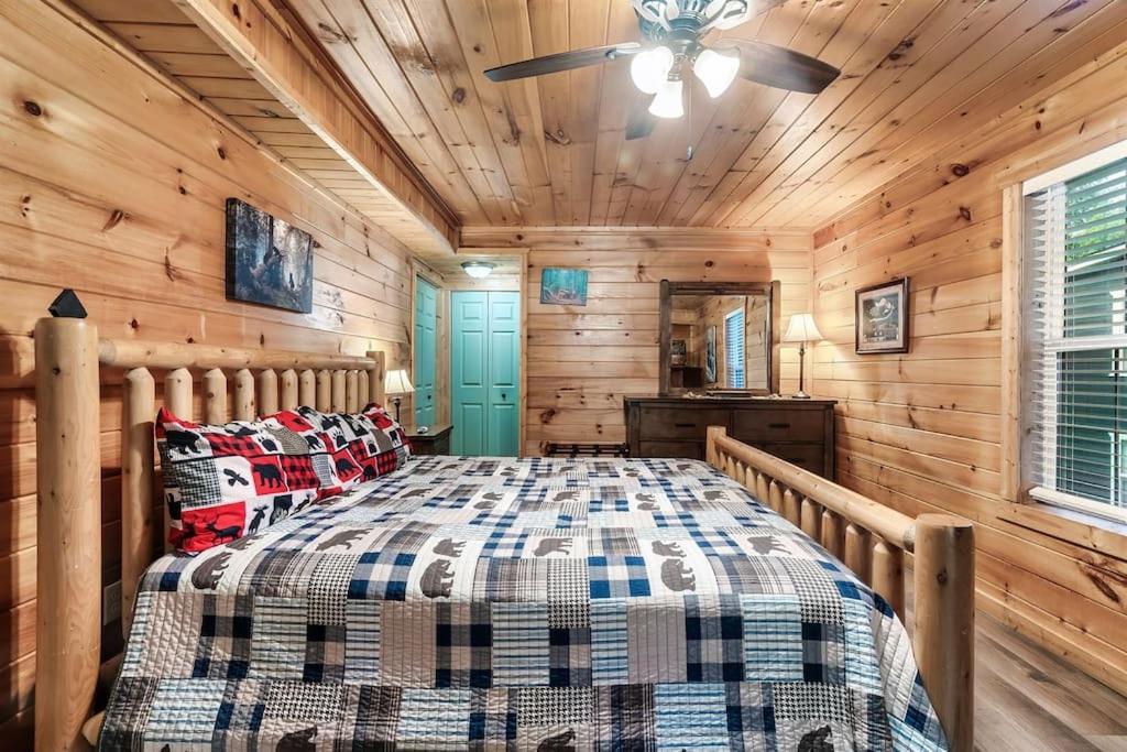 A Notch Lodge~gatlinburg Chalet Gatlinburg