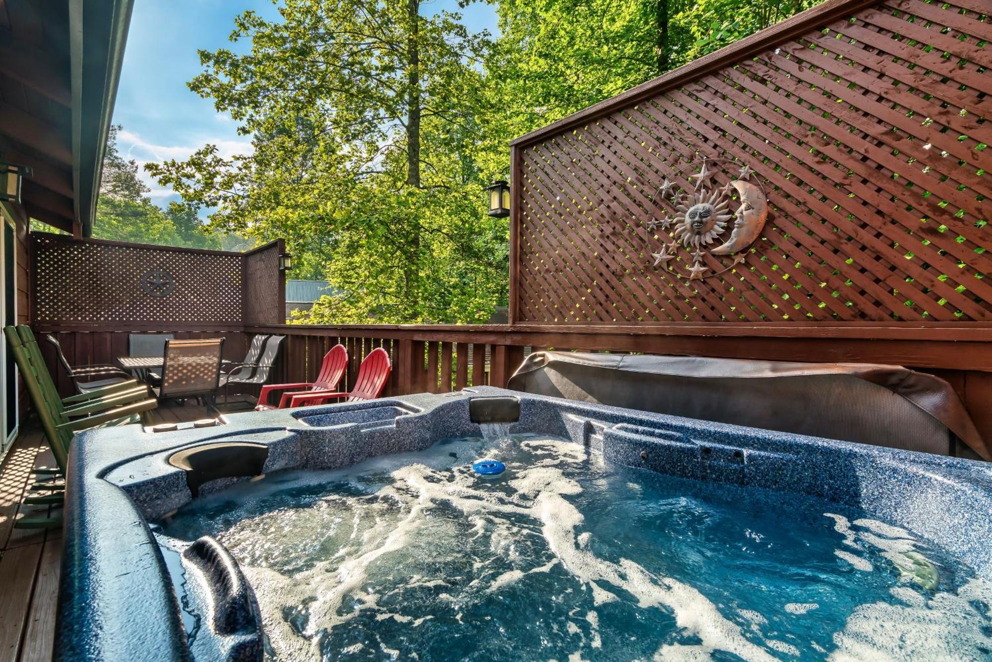 Chalet A Notch Lodge~gatlinburg Gatlinburg